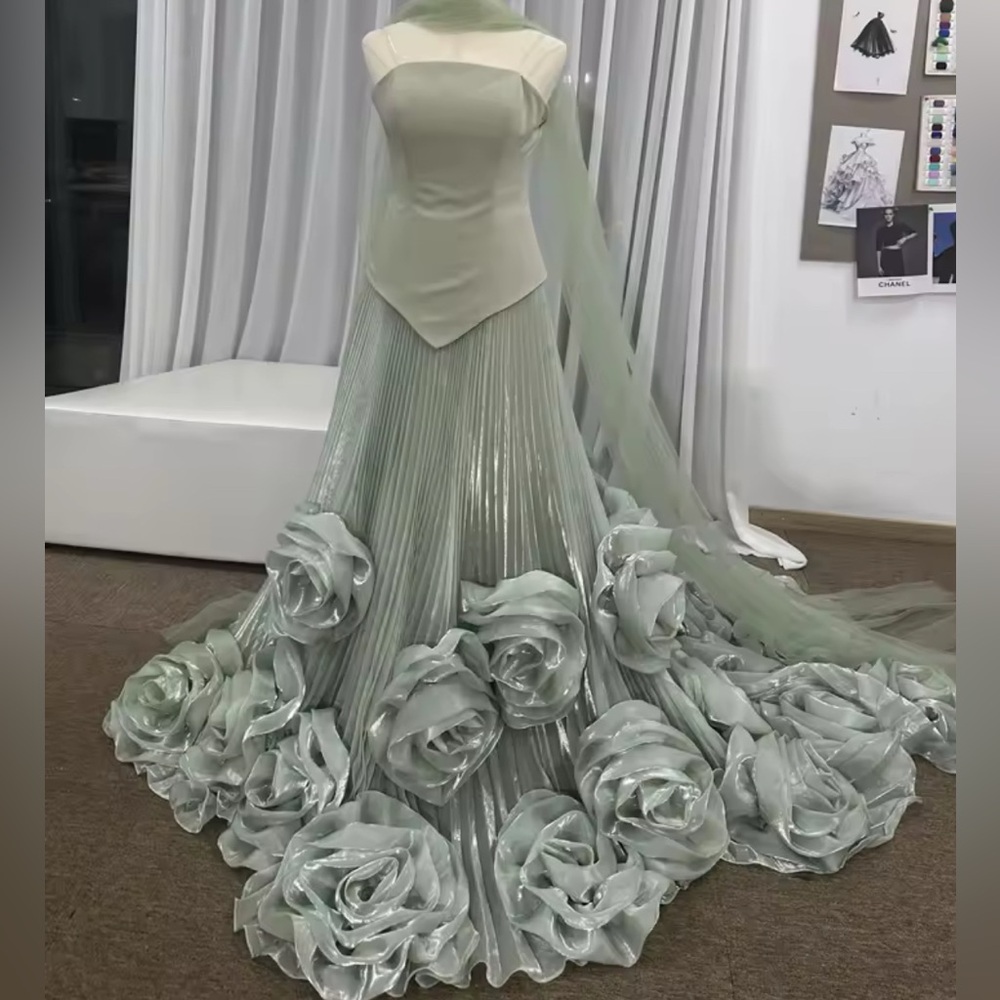 NEW $1985 La Rosée Impériale Gown - Picture 9 of 12